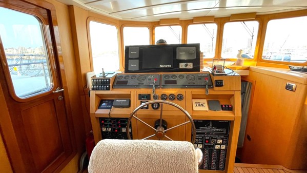 2009 TAKA YACHTS LOBSTER 18M