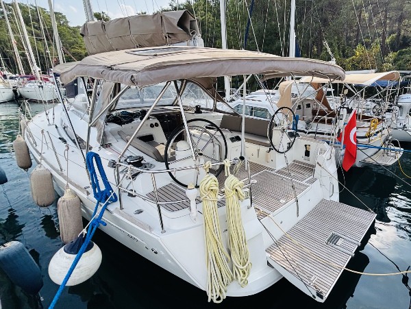 2013 JEANNEAU SUN ODYSSEY 469