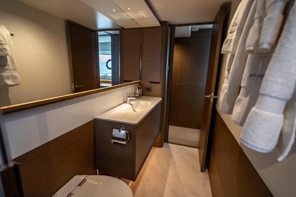 2023 PRINCESS F65