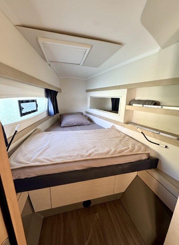 2019 FOUNTAINE PAJOT LUCIA 11.73 M 