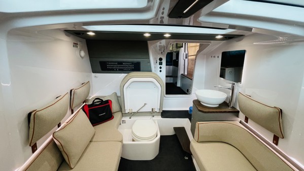2021 AXOPAR 37 XC CROSS CABIN BRABUS LINE
