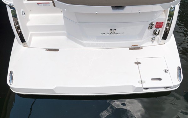 2019 REGAL 28 EXPRESS