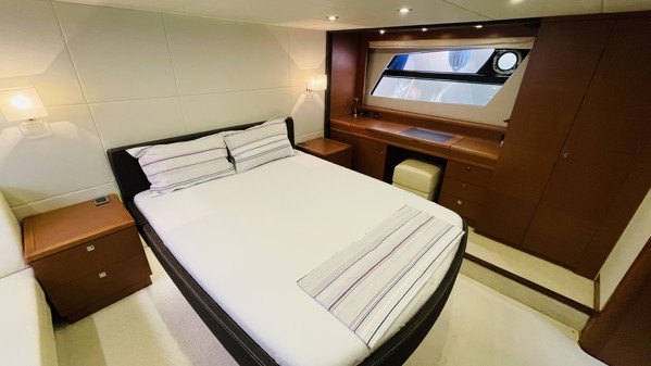 2011 PRESTIGE 60 FLY