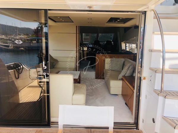 2011 SUNSEEKER MANHATTAN 63