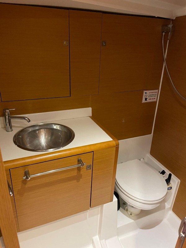 JEANNEAU SUN ODYSSEY 439