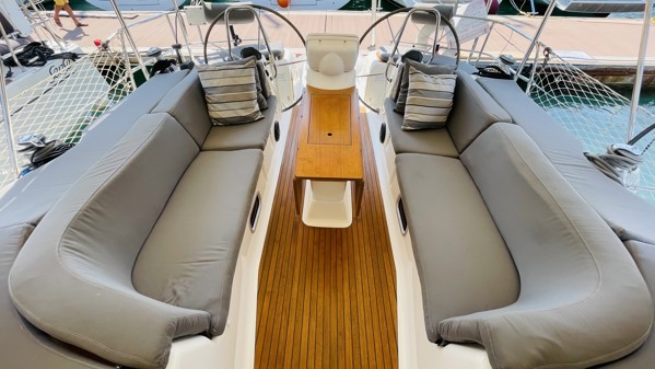 2008 BAVARIA VISION 50