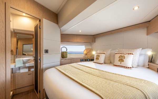 2026 BENETEAU SWIFT TRAWLER 54