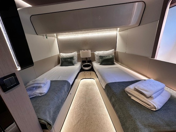 2022 AZIMUT GRANDE 27