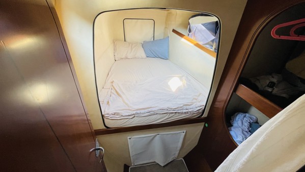 2005 FOUNTAINE PAJOT ATHENA 38