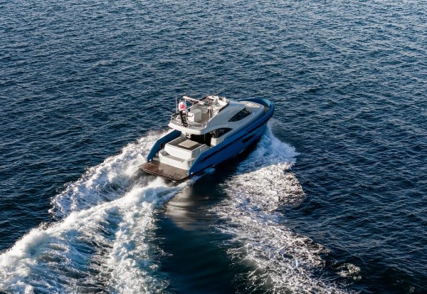 2025 DEEP YACHT 52 FLY