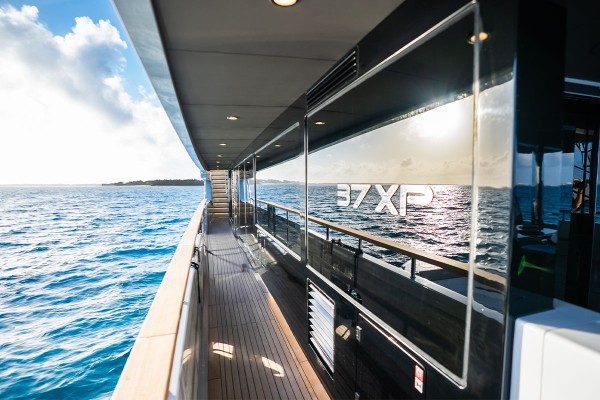 2023 MOTOR YACHT 37 M