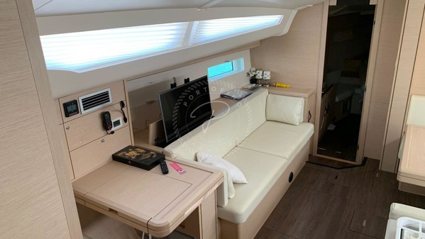 2018 JEANNEAU 51