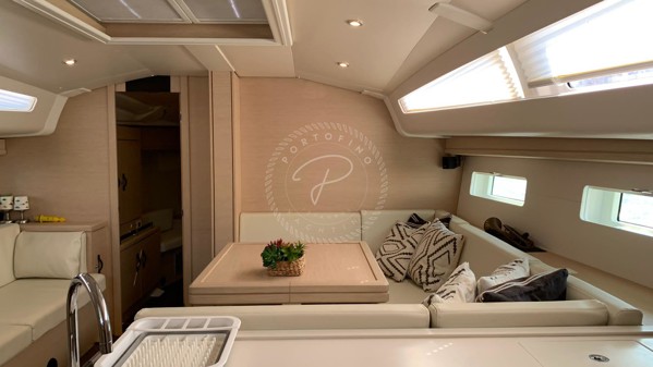 2018 JEANNEAU 51