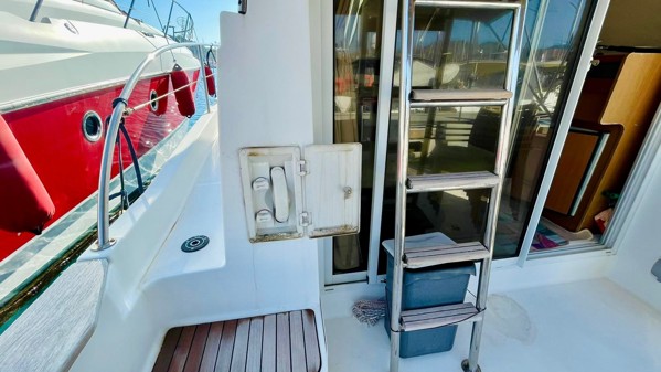 2008 BENETEAU ANTARES 9