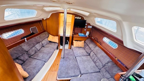 1998 HUNTER 310