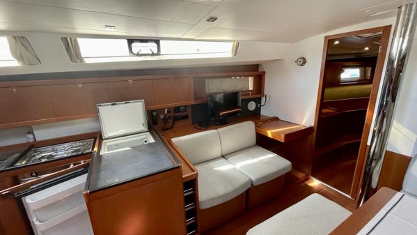 2016 BENETEAU OCEANIS 45