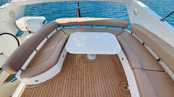 2001 SUNSEEKER MANHATTAN 64