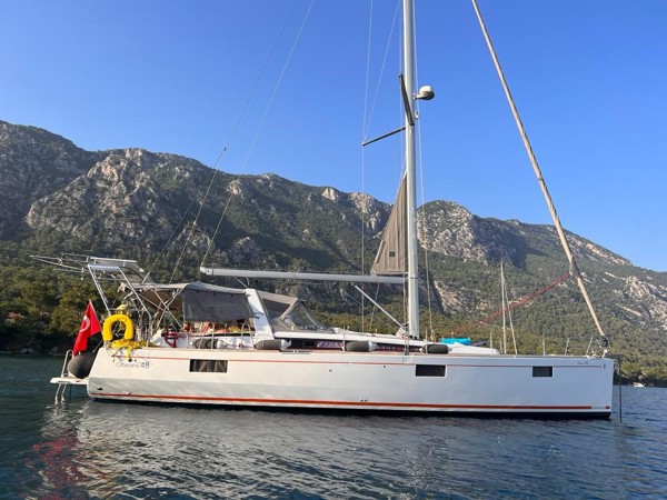 2016 BENETEAU OCEANIS 48
