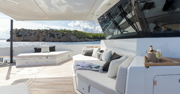 2024 MOTOR YACHT 37 M