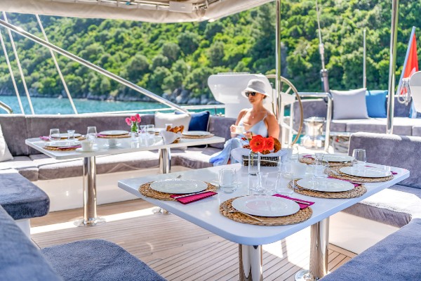 2010/2020 MOTOR SAILER 44 M 