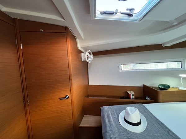 2023 JEANNEAU SUN ODYSSEY 440