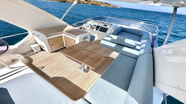 2009 AZIMUT 58