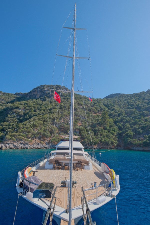 2025 LUXURY GULET 42 M