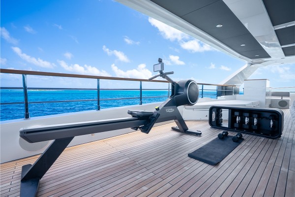 2023 MOTOR YACHT 37 M