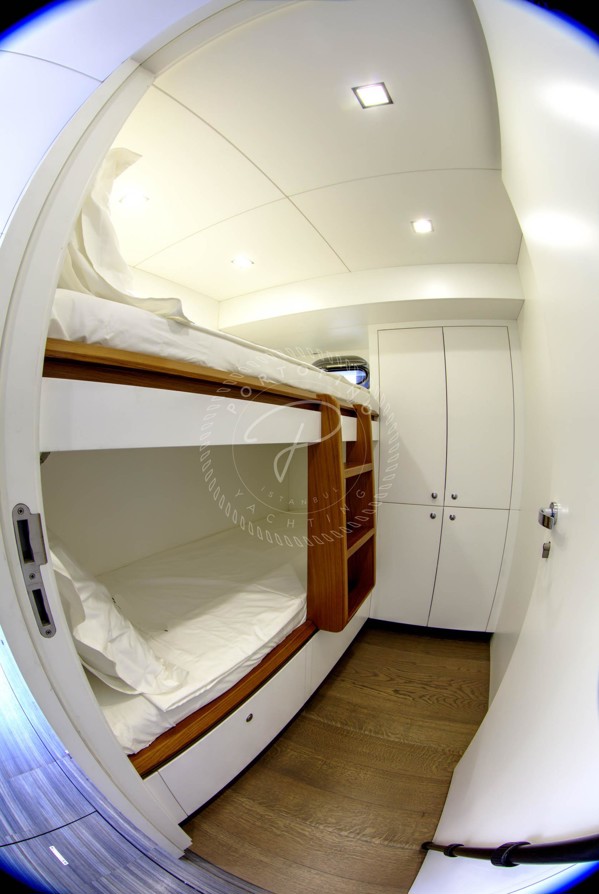 2014 HG YACHT 32M