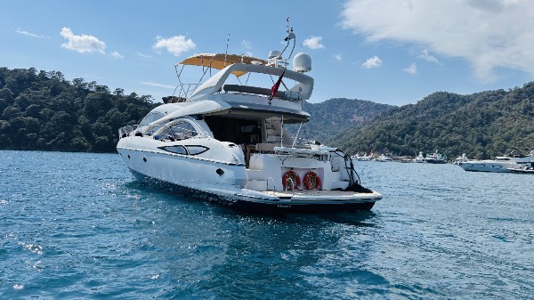2001 SUNSEEKER MANHATTAN 64