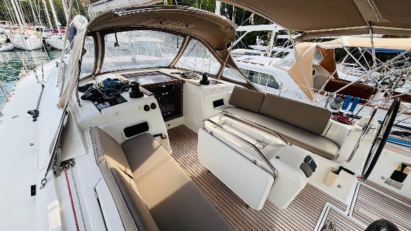 2013 JEANNEAU SUN ODYSSEY 469