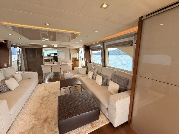 2020 MONTE CARLO YACHTS MCY 80