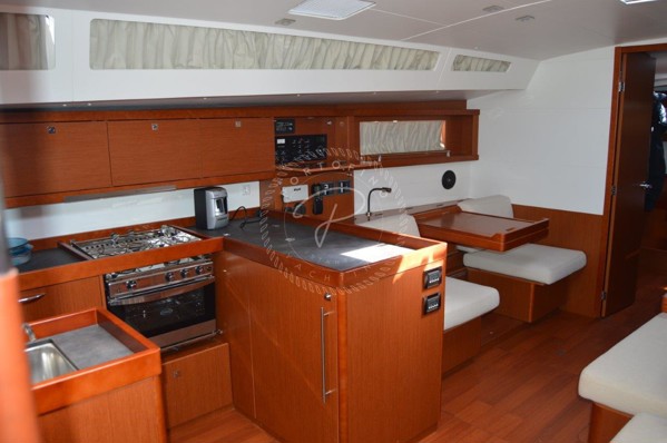 2015 BENETEAU OCEANIS 48