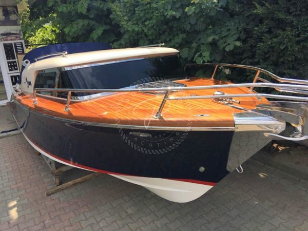 2017 ROYAL CRAFT 27
