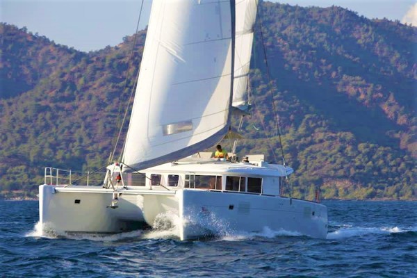 2014 LAGOON 39