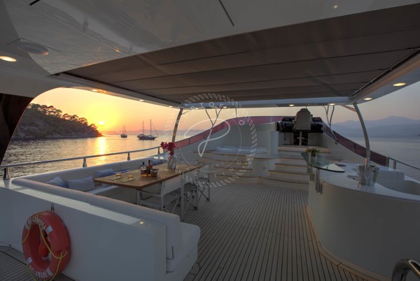 2014 HG YACHT 32M