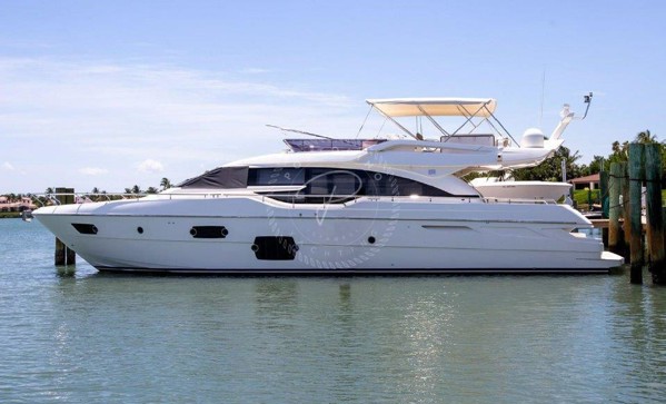 2014 FERRETTI YACHTS 690