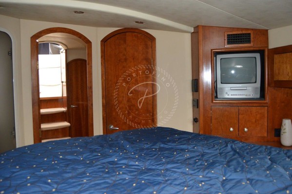 2005 CRUISERS YACHTS 400