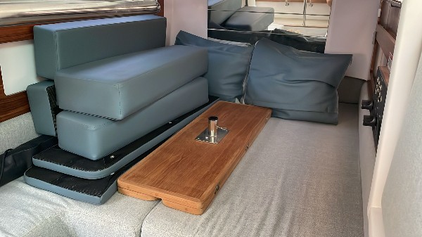 20 AXOPAR 28 CABIN