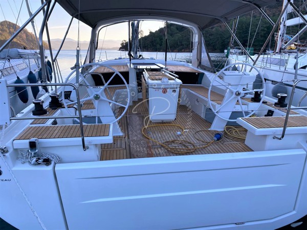 2020 BENETEAU OCEANIS 46.1