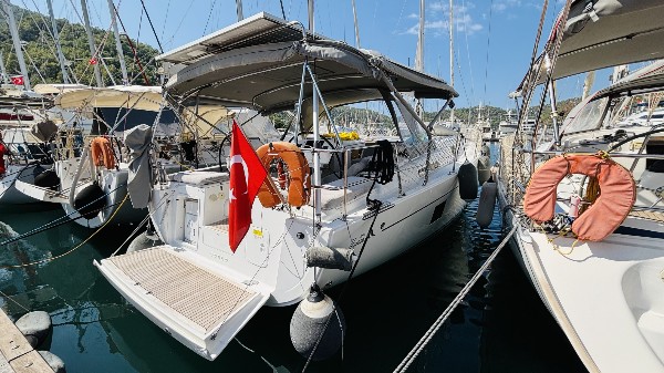 2022 HANSE 458