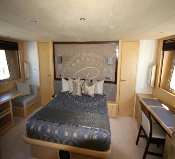 2010 PRINCESS 85