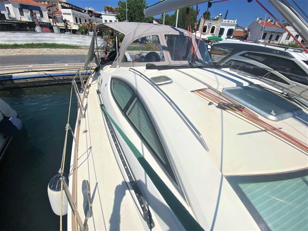 2006 JEANNEAU 49 DS