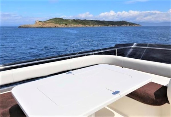 2012 FERRETTI 500 FLY