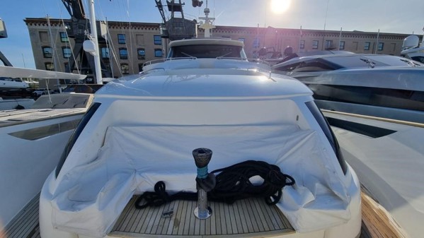 2017 CUSTOM LINE NAVETTA 28