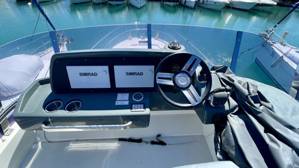 2018 BAVARIA R40
