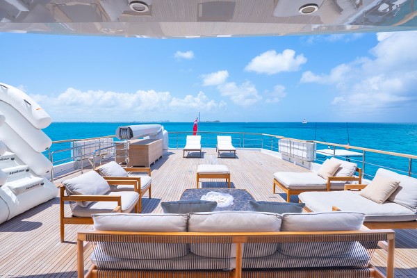 2023 MOTOR YACHT 37 M