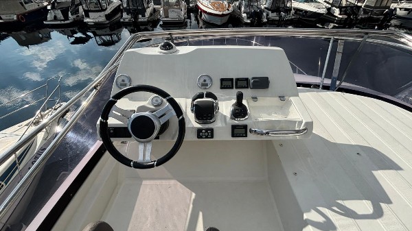 2015 PRESTIGE 420 FLY