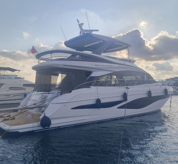 2023 PRINCESS F65