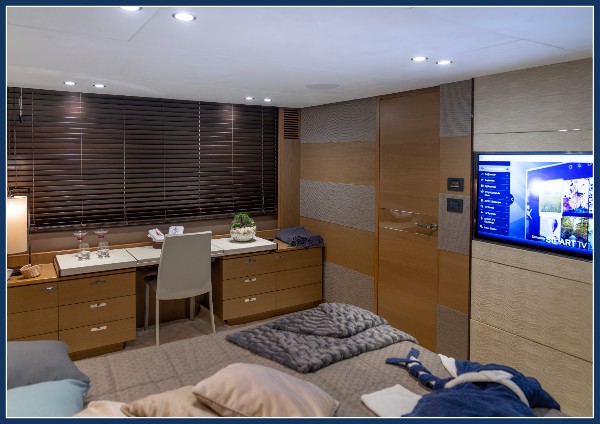 2014 PRINCESS 82